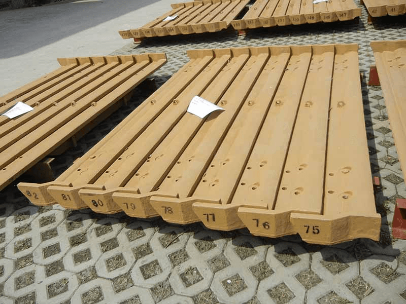 Apron Feeder Pans